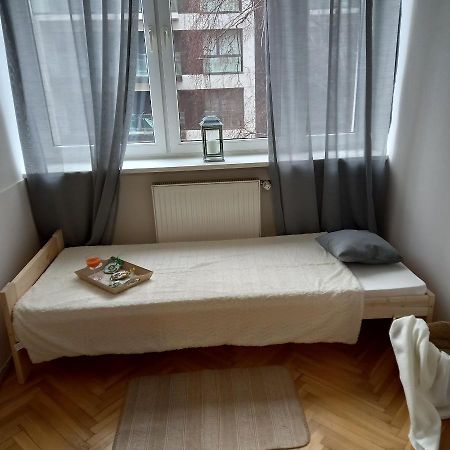 Regem Pokoje Zlota Warschau Exterior foto