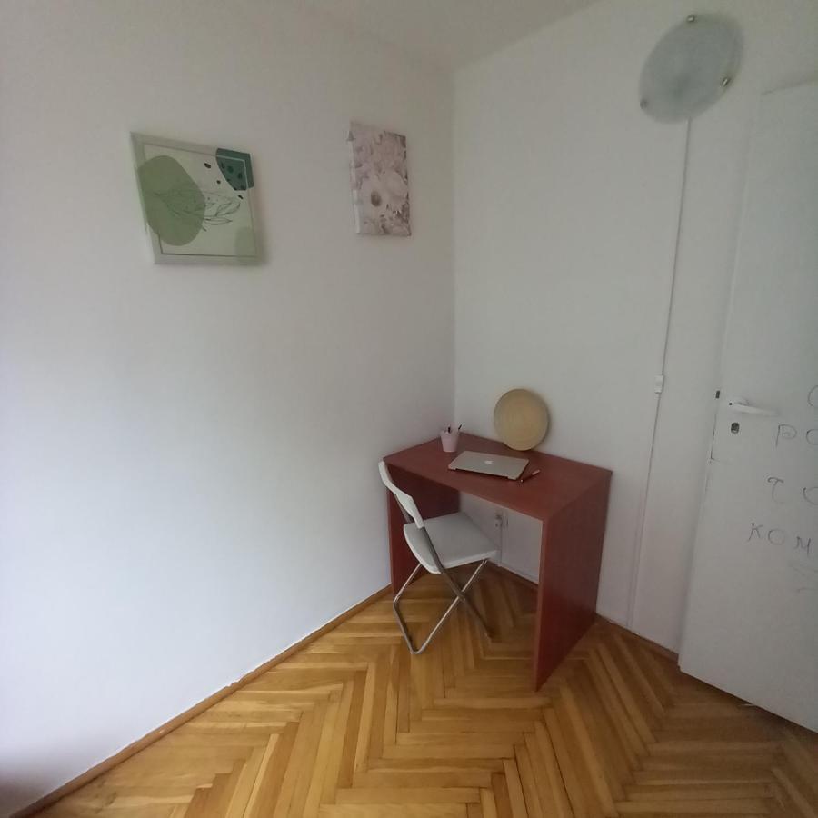 Regem Pokoje Zlota Warschau Exterior foto